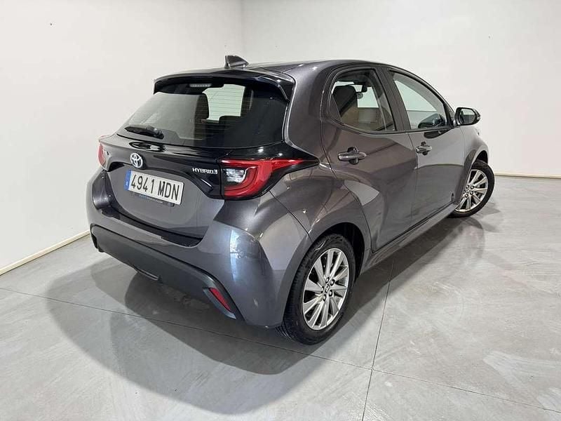 Occasion Toyota Yaris Active 116 ch (85 kW) 2023 Gris Citadine