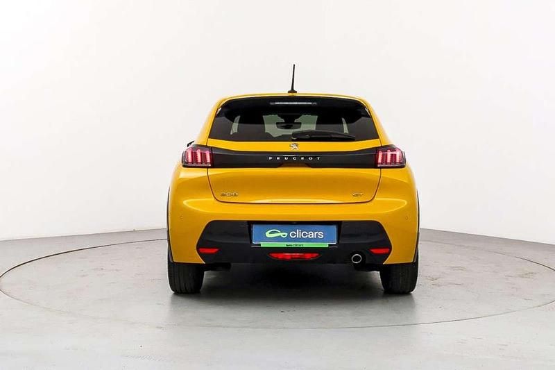 Usado Peugeot 208 GT 102 CV (75 kW) 2021 Amarillo Utilitario