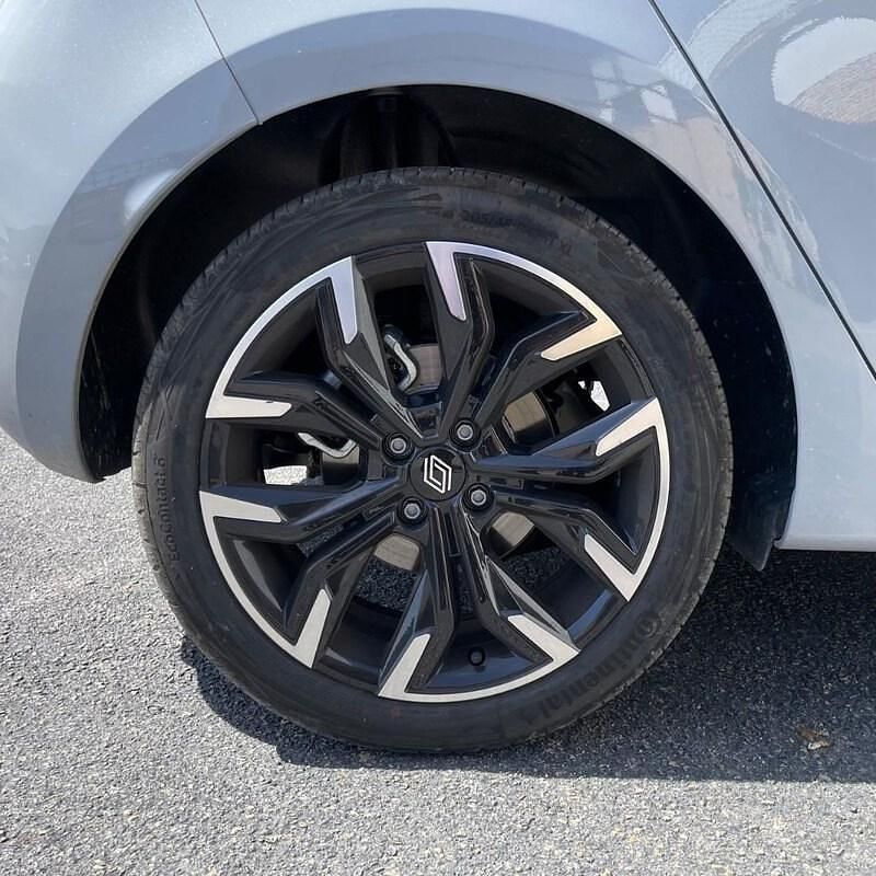 Nuevo Renault Clio V Techno 100 CV (73 kW) 2026 Gris Berlina