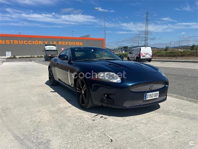 Usado Jaguar XKR 416 CV (305 kW) 2008 Azul Coupe