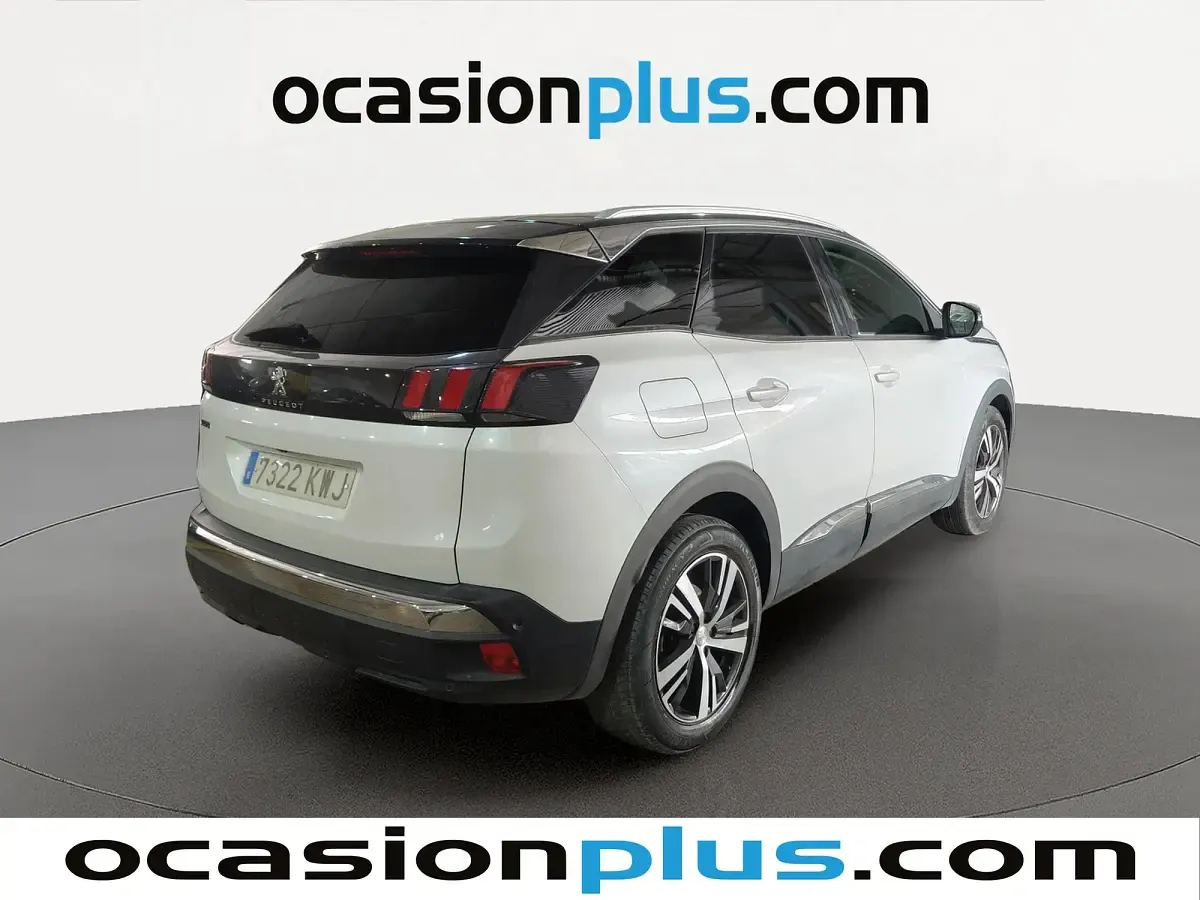 Usado Peugeot 3008 Allure 131 CV (96 kW) 2019 Blanco SUV