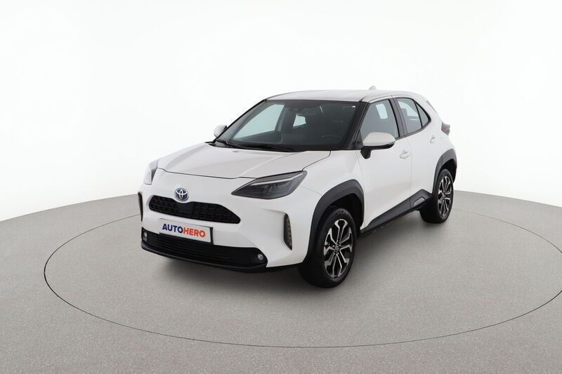 Blanco Usado 2022 Toyota Yaris Cross Active SUV | 22.099 € (Buen precio) - Imagen 1/4