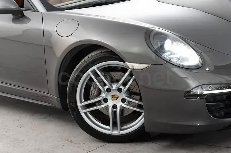 Usado Porsche 911 Targa 4 370 CV (272 kW) 2015 Gris / plata Descapotable