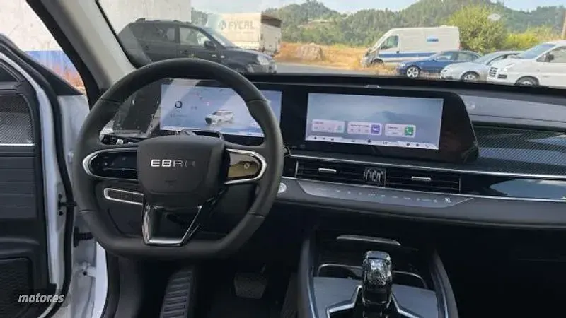 Usado Ebro s700 Luxury 147 CV (108 kW) 2025 Blanco SUV