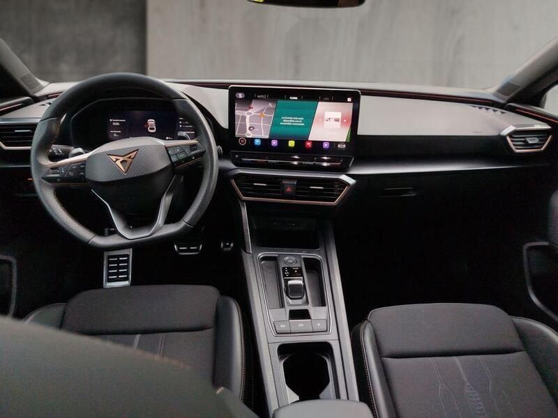 Usado Cupra Leon 204 CV (150 kW) 2024 Gris Utilitario