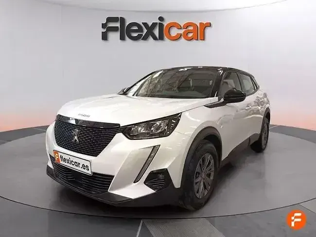 Usado Peugeot 2008 Active 100 CV (73 kW) 2020 Blanco SUV