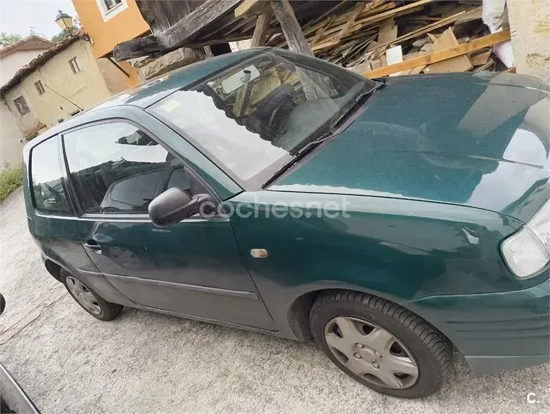 Usado Seat Arosa Stella 50 CV (36 kW) 2000 Verde Utilitario