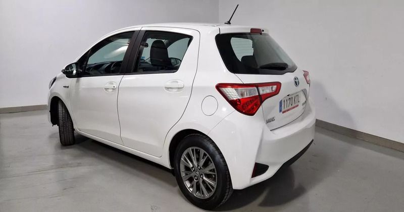 Usado Toyota Yaris Active 100 CV (73 kW) 2019
