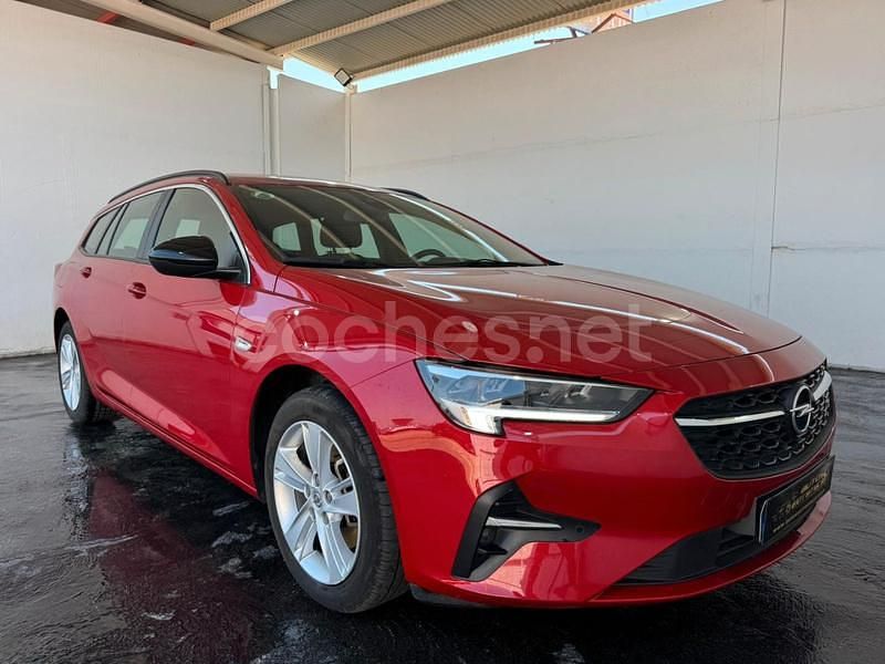 Usado Opel Insignia Business Edition 122 CV (89 kW) 2021 Rojo Familiar