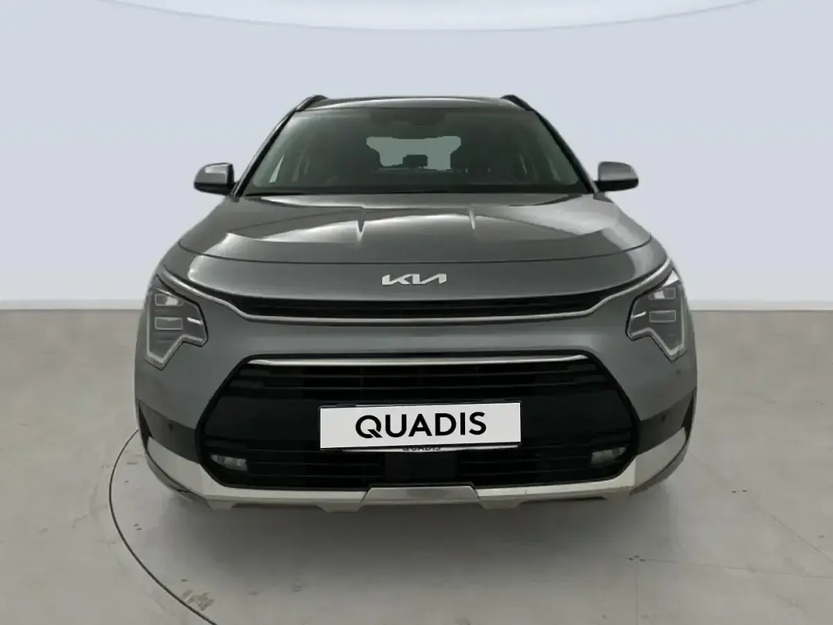 Usado Kia Niro 129 CV (94 kW) 2024 Gris SUV