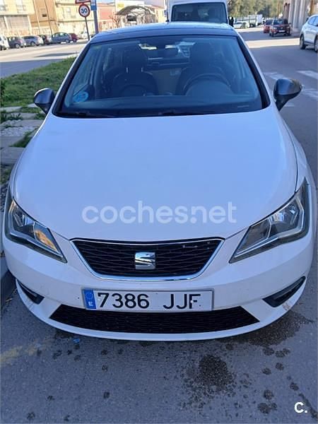 Usado Seat Ibiza SC CONNECT 105 CV (77 kW) 2015 Blanco Utilitario
