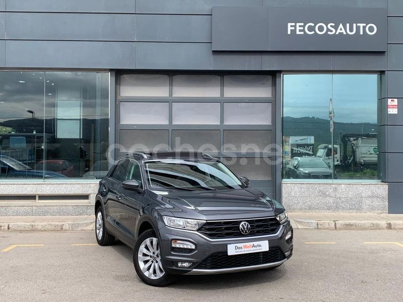 Gris / plata Usado 2021 VW T-Roc Advance SUV | 25.890 € (Un poco caro) - Imagen 1/4