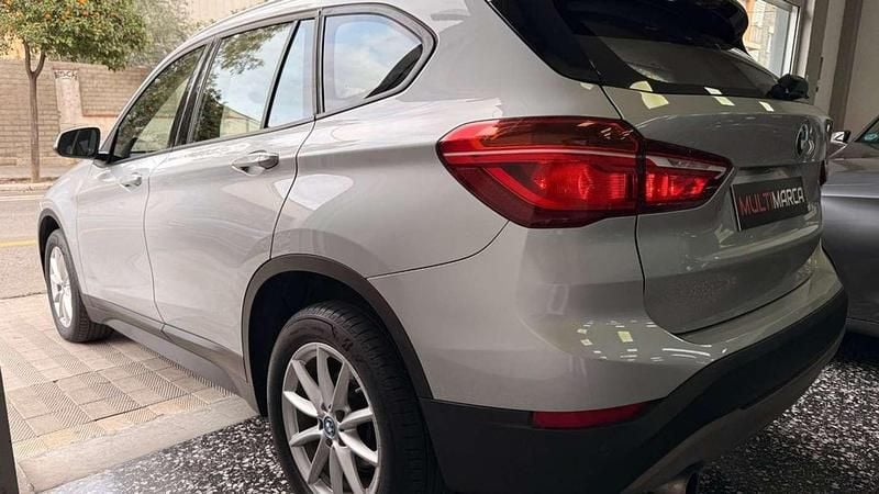 Usado BMW X1 136 CV (100 kW) 2017 Gris SUV