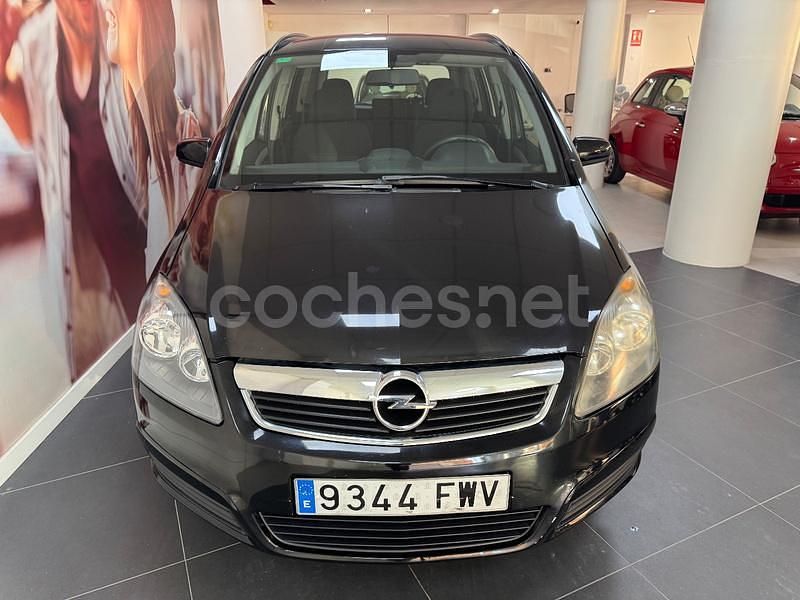 Usado Opel Zafira Cosmo 120 CV (88 kW) 2008 Negro Monovolumen