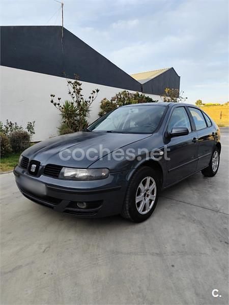 Gris / plata Usado 2001 Seat Leon Berlina | 1999 € (Precio justo) - Imagen 1/4