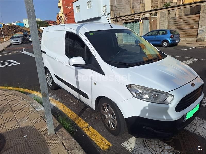 Blanco Usado 2017 Ford Tourneo Courier Trend Monovolumen | 9000 € (Precio justo) - Imagen 1/4