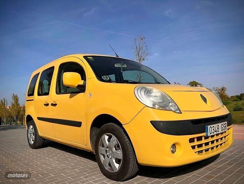 Usado Renault Kangoo 105 CV (77 kW) 2010 Amarillo Monovolumen