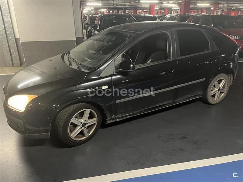 Negro Usado 2007 Ford Focus Ghia Berlina | 2490 € (Buen precio) - Imagen 1/4