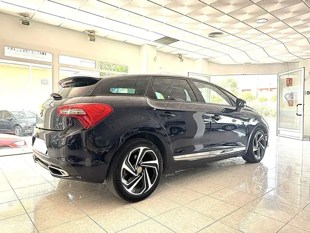 Usado DS Automobiles DS5 181 CV (133 kW) 2015 Azul Utilitario