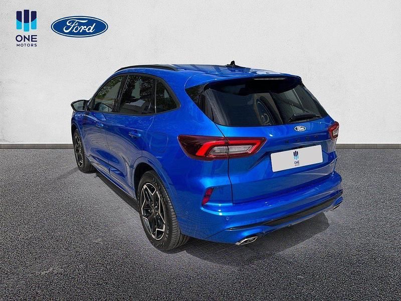Usado Ford Kuga ST-Line X 243 CV (178 kW) 2024 Azul SUV