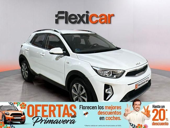 Usado Kia Stonic 100 CV (73 kW) 2025 Blanco SUV