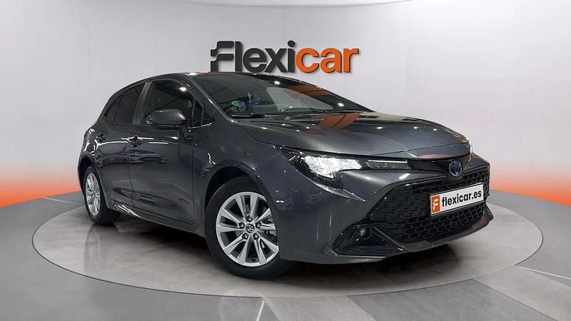 Usado Toyota Corolla Business Edition 140 CV (102 kW) 2024 Gris Berlina