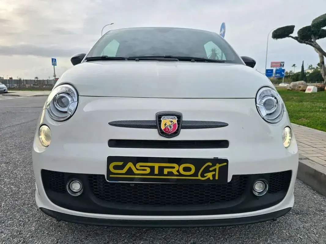 Usado Abarth 500 135 CV (99 kW) 2011 Blanco Utilitario