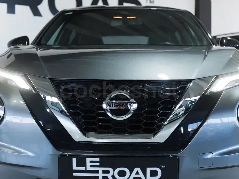 Usado Nissan Juke Tekna 117 CV (86 kW) 2020 Gris / plata SUV