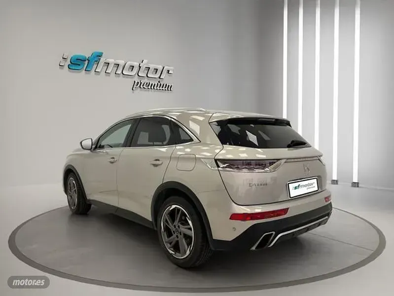 Usado DS Automobiles DS7 Crossback Rivoli 224 CV (164 kW) 2021 Beige SUV