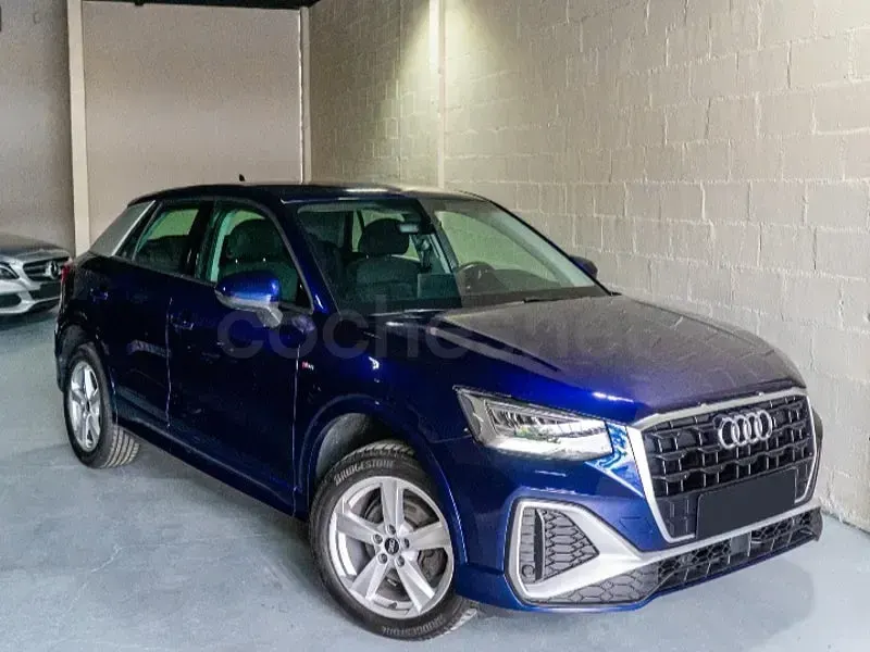 Usado Audi Q2 S-Line 110 CV (80 kW) 2020 Azul SUV