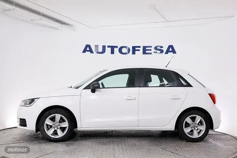 Usado Audi A1 Sportback Attraction 95 CV (69 kW) 2016 Blanco Utilitario