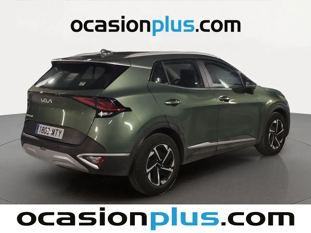Usado Kia Sportage 136 CV (100 kW) 2024 Verde SUV