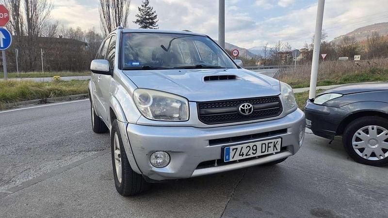 Usado Toyota RAV4 Sol 116 CV (85 kW) 2005 Plateado SUV