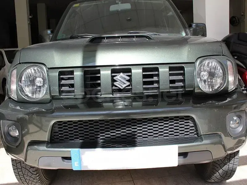 Usado Suzuki Jimny 85 CV (62 kW) 2017 Verde SUV