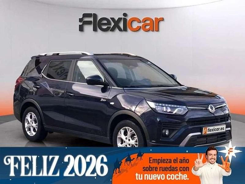Azul Usado 2023 Ssangyong (KGM) Tivoli SUV | 13.990 € (Precio justo) - Imagen 1/4