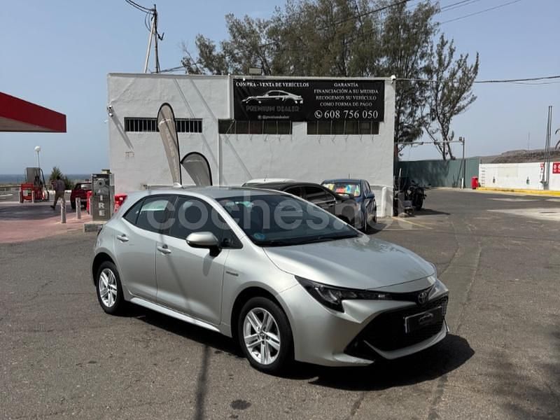 Gris / plata Usado 2019 Toyota Corolla Business Edition Berlina | 15.990 € (Precio justo) - Imagen 1/4
