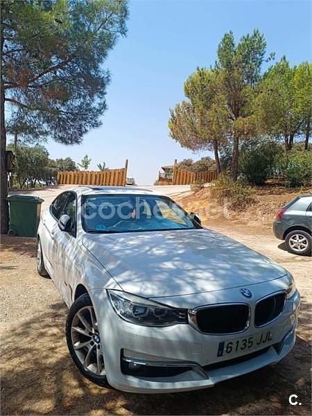Usado BMW 320 Sport Line 184 CV (135 kW) 2014 Blanco Berlina