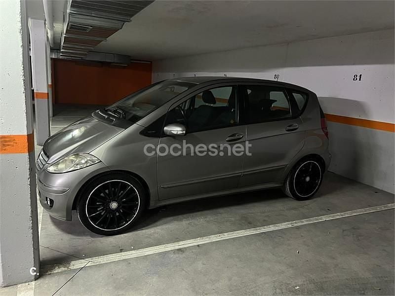 Usado Mercedes A200 Elegance 140 CV (102 kW) 2005 Gris / plata Monovolumen