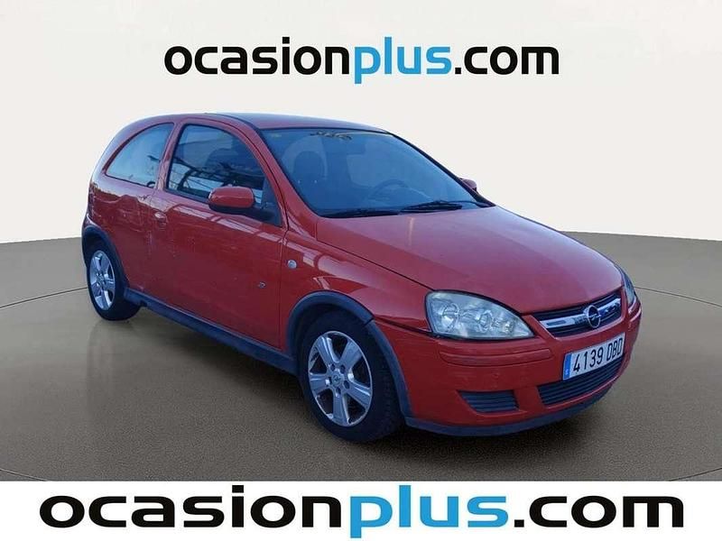Usado Opel Corsa Enjoy 99 CV (72 kW) 2004 Rojo Utilitario