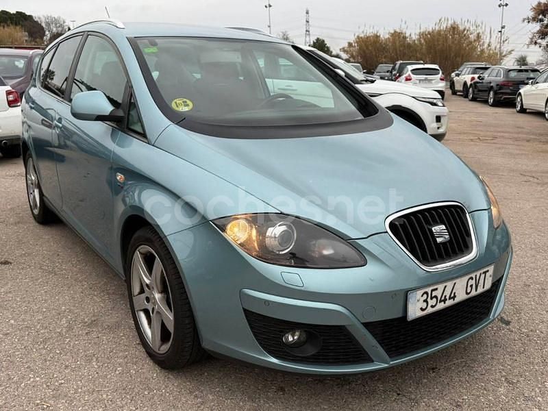 Azul Usado 2010 Seat Altea XL Sport Monovolumen | 7200 € (Precio justo) - Imagen 1/4