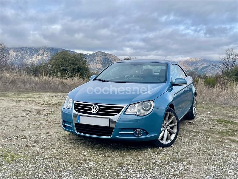 Usado VW Eos 140 CV (102 kW) 2008 Azul Descapotable
