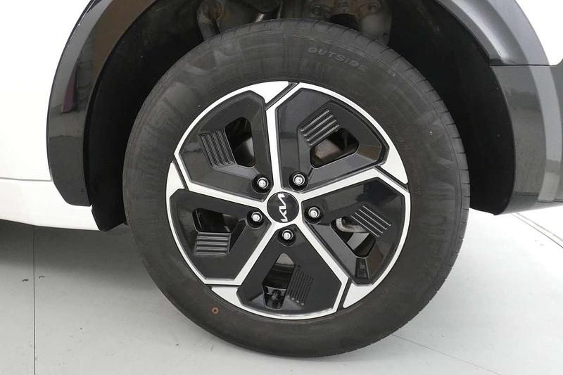 Usado Kia Niro 129 CV (94 kW) 2025 Blanco SUV