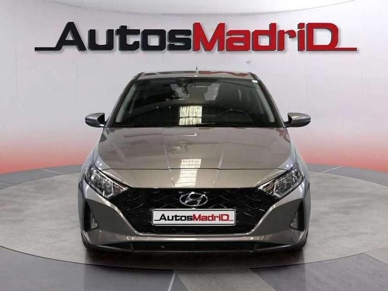 Usado Hyundai i20 101 CV (74 kW) 2022 Marrón Utilitario
