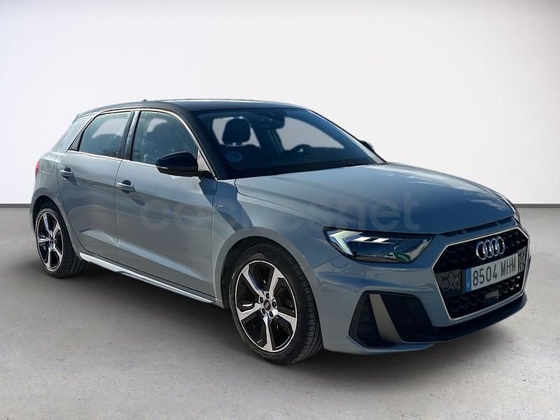 Usado Audi A1 Sportback 110 CV (80 kW) 2023 Gris / plata Utilitario