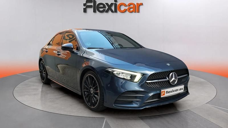 Usado Mercedes A200 150 CV (110 kW) 2020 Azul Berlina