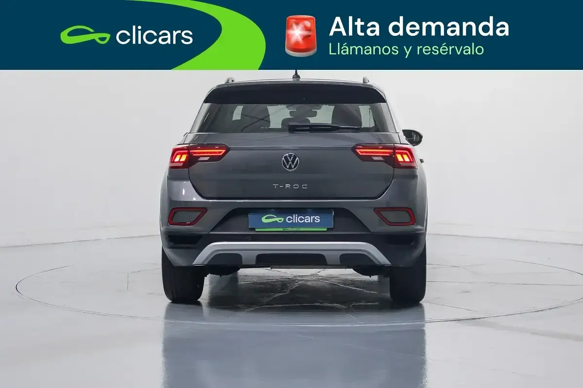 Usado VW T-Roc Life 115 CV (84 kW) 2022 Gris SUV