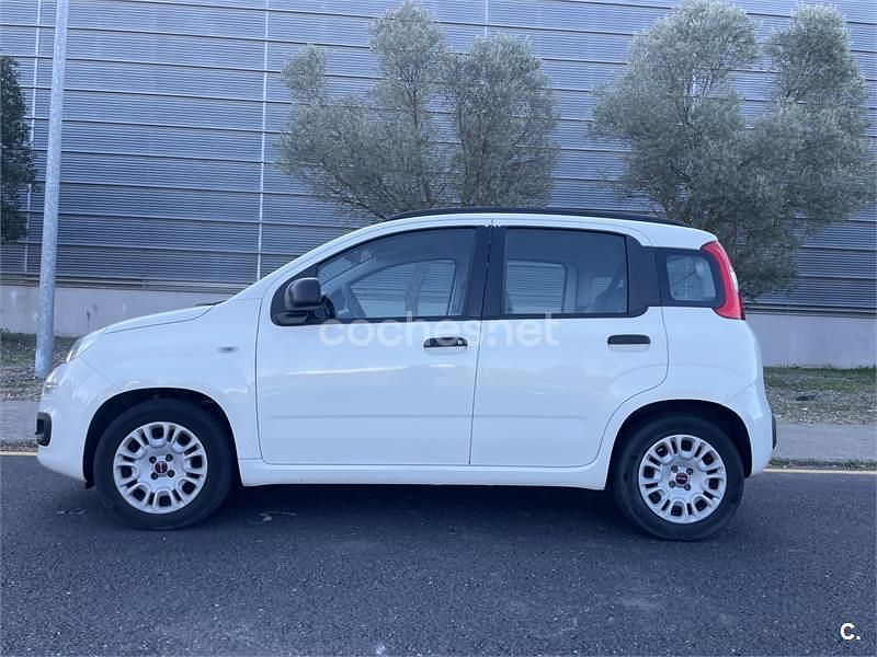 Usado Fiat Panda Pop 69 CV (50 kW) 2016 Blanco Utilitario