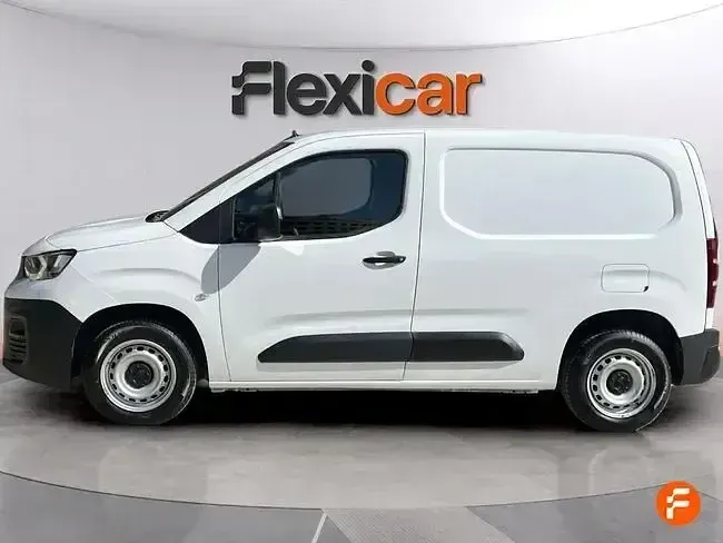 Usado Peugeot Partner Access 100 CV (73 kW) 2021 Blanco Monovolumen