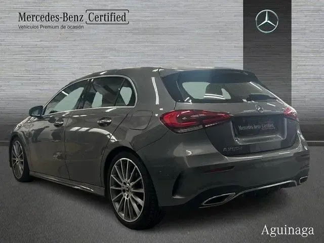 Usado Mercedes A200 150 CV (110 kW) 2022 Gris montaña