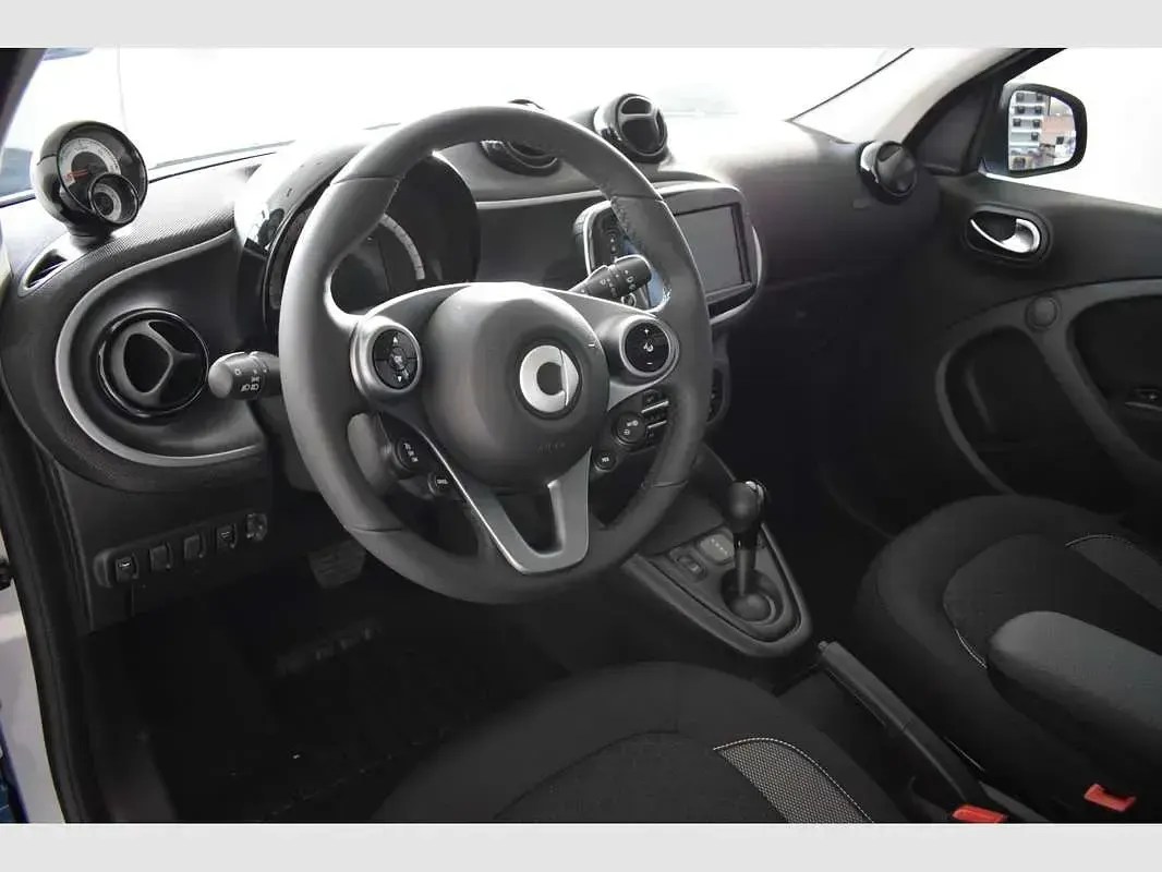 Usado Smart ForFour Electric Drive 60 kW (82 CV) 2021 Azul Utilitario